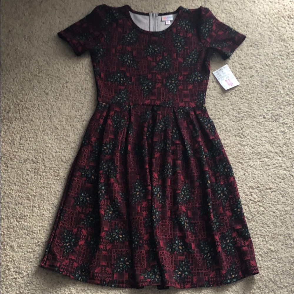 LulaRoe Amelia Dress Size Medium NWT Red/Floral